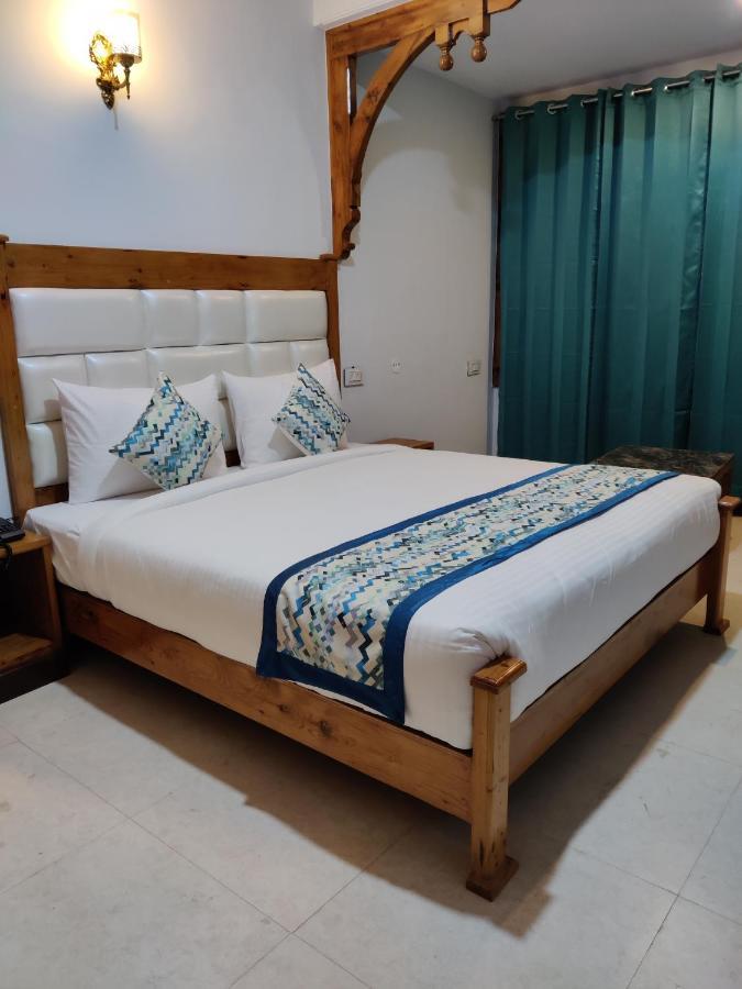 Golden Oak Shimla Exterior foto